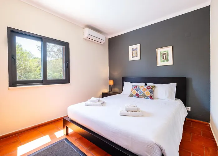 Orange Tree House Вілла Албуфейра