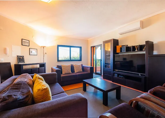 Orange Tree House * אלבופיירה